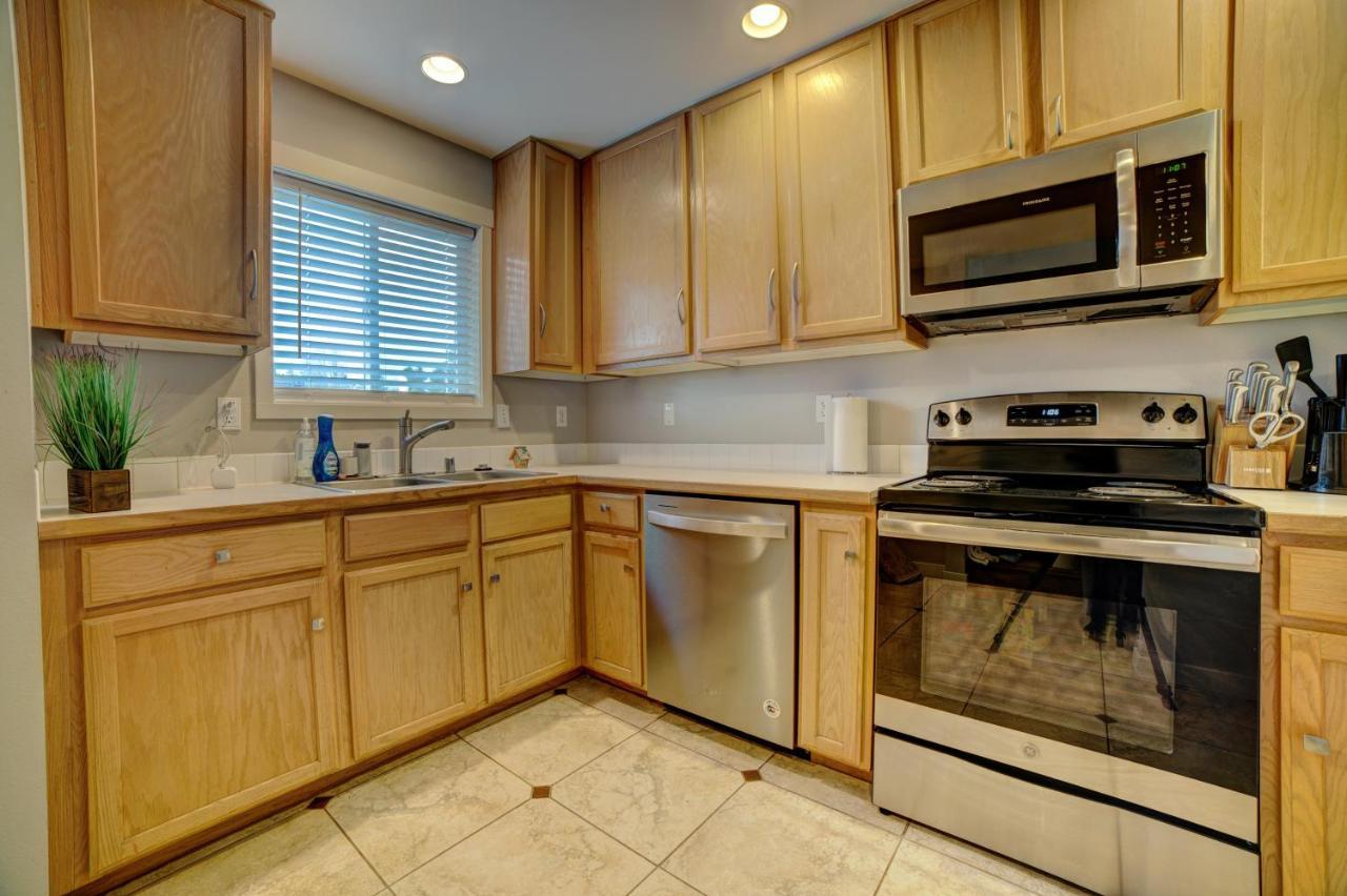 Cozy 2 Bedroom Townhouse In Northgate Seattle Dış mekan fotoğraf