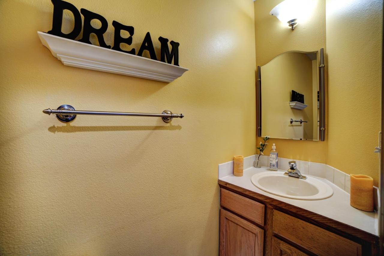 Cozy 2 Bedroom Townhouse In Northgate Seattle Dış mekan fotoğraf